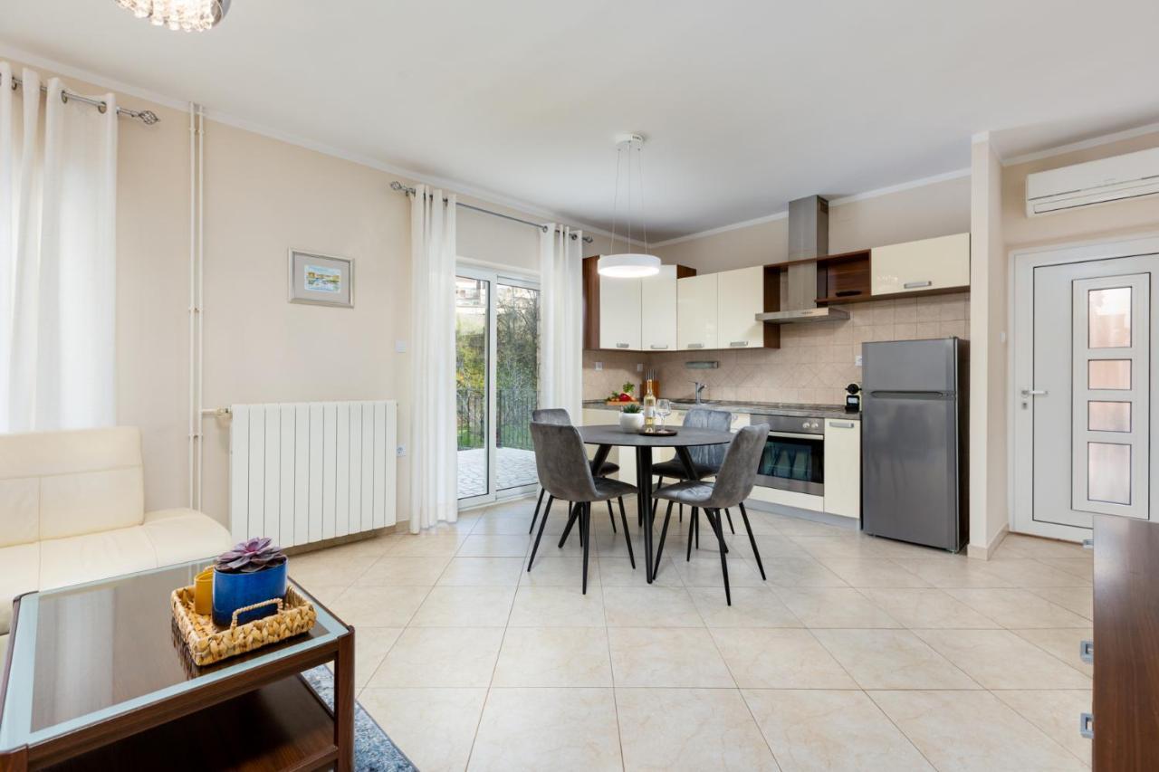 Apartman Marina Vrbnik Eksteriør billede